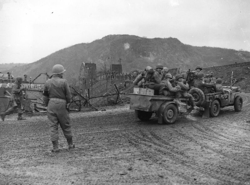 9th-Armored-Division-Troops-Jeep-Ludendorff-Bridge-Remagen-45 9th-Armored-Division-Troops-Jeep-Ludendorff-Bridge-Remagen-45