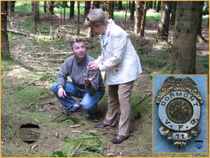 Firemans-badge hand over